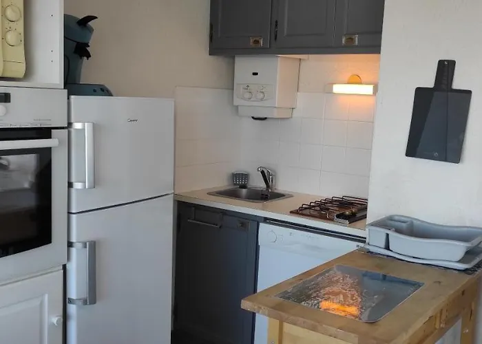 T2 Vue Avec Parking Piscine Tennis Boulodrome Parc Enfants Appartement Agde